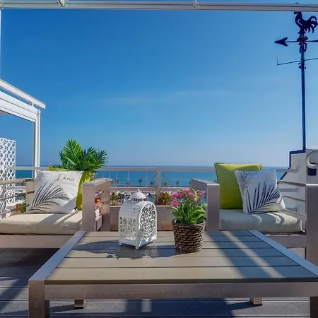The Moonlight Seaview By Hello Homes アパート