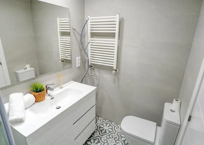 The Moonlight Seaview By Hello Homes 锡切斯