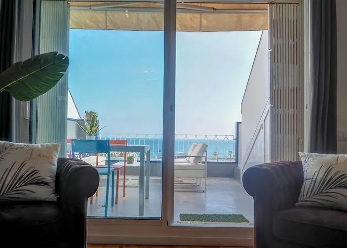 アパート The Moonlight Seaview By Hello Homes