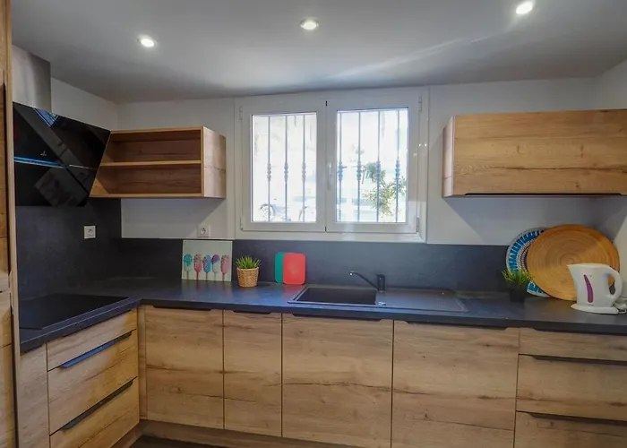 The Moonlight Seaview By Hello Homes *
